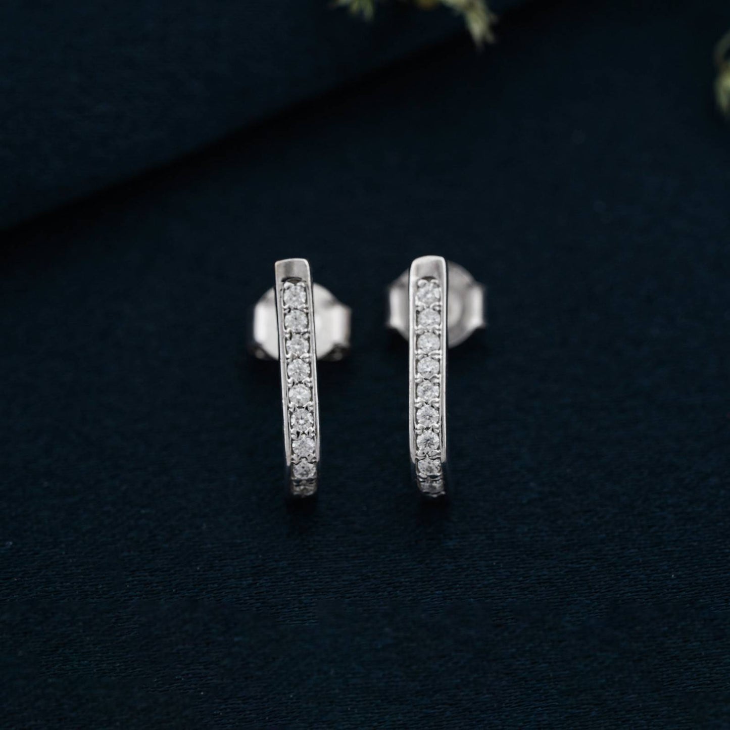 925 Sterling Silver Sculpted Minimalist Stud Earrings