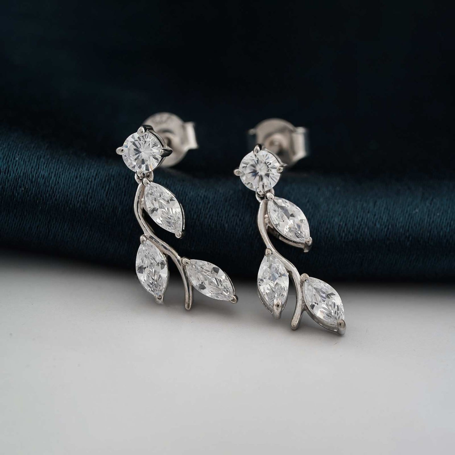 925 Sterling Silver Lush Leafy Stud Earrings