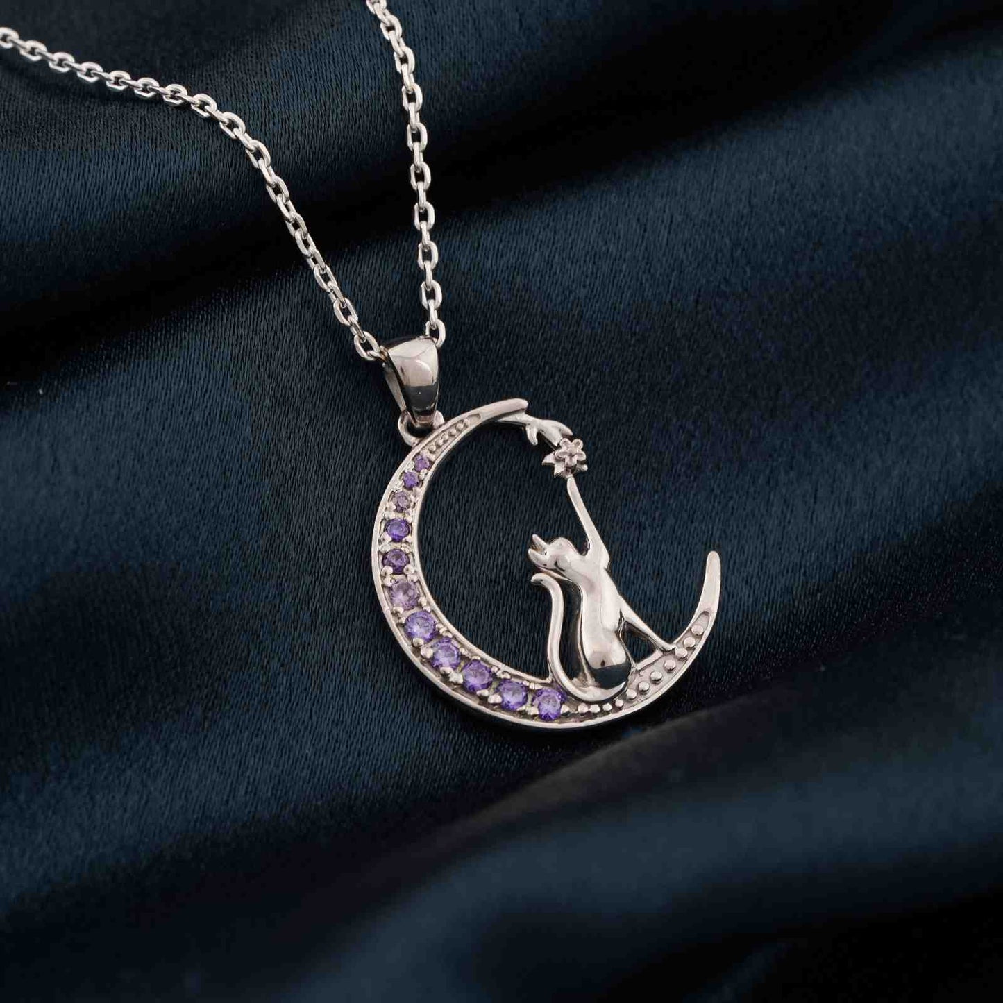 Pendant necklace For women