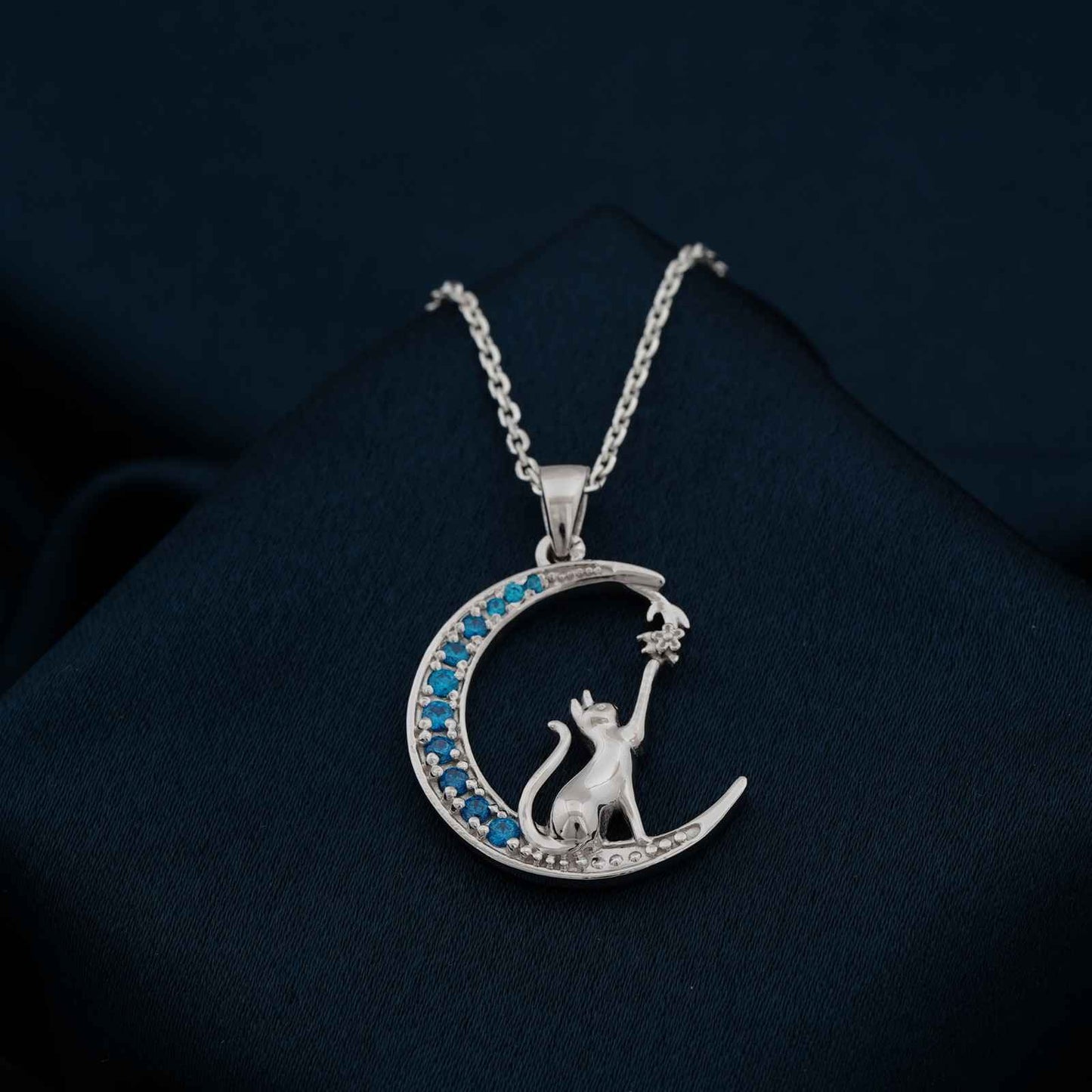 Pendant necklace For women