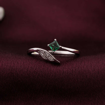 Silver Green Artistic Wings Ring